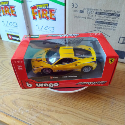 Bburago Ferrari 488 Challenge 1:24 Modellino Auto Automobile - immagine 6