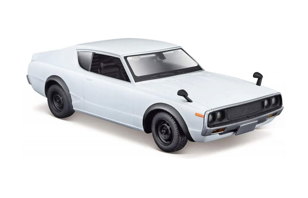 Maisto Nissan Skyline GT-R KPGC110 "Kenmeri" 1973: La Leggenda Rivive nel Tuo Modellino Maisto 1:24!
